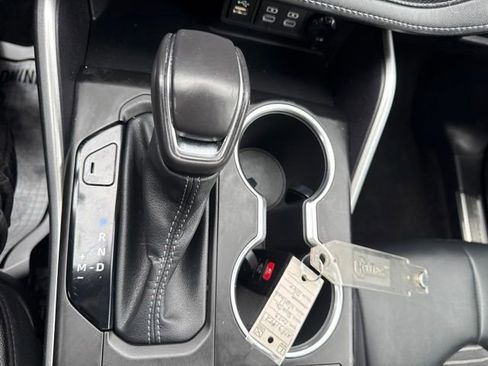 Used 2023 Toyota Highlander XSE AWD/4WD image 18