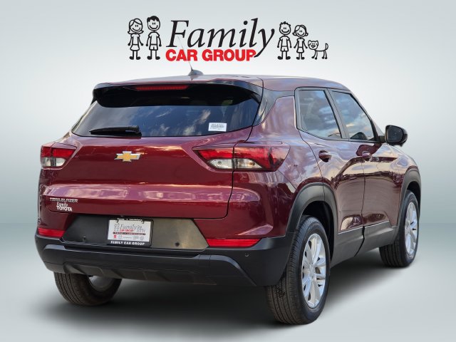 Used 2024 Chevrolet TrailBlazer LS w/ LS Convenience Package FWD image 4