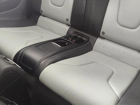 Used 2010 Audi S5 Prestige image 19