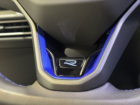 Used 2024 Volkswagen Golf R AWD/4WD image 27