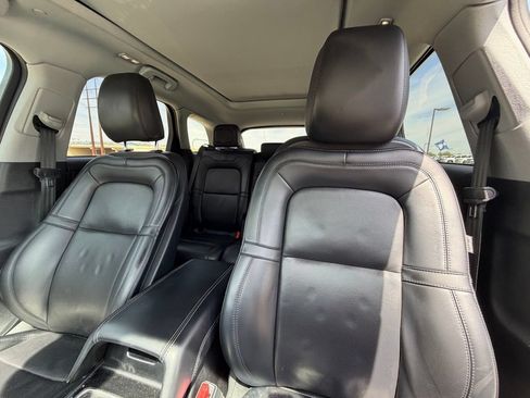 Used 2022 Lincoln Corsair Reserve w/ Equipment Group 201A FWD image 13