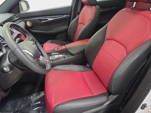 Certified 2025 INFINITI QX50 Sport AWD/4WD image 11
