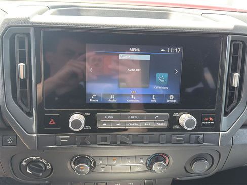 Used 2025 Nissan Frontier S w/ S Utility Package AWD/4WD image 7