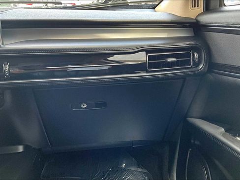 Used 2021 Lincoln Nautilus AWD w/ Equipment Group 101A image 18