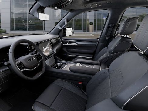 New 2026 Jeep Grand Wagoneer L Summit AWD/4WD image 23