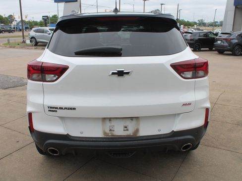 Used 2021 Chevrolet TrailBlazer RS w/ Sun and Liftgate Package AWD/4WD image 5