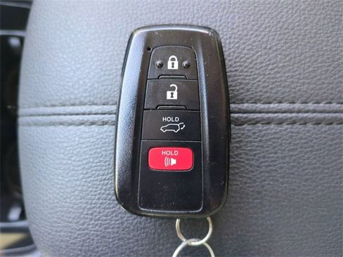 Used 2024 Toyota RAV4 XLE Premium image 29