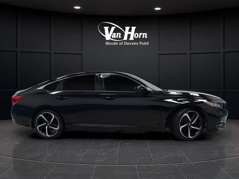 Used 2020 Honda Accord Sport image 2
