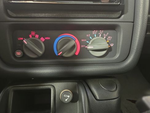 Used 1997 Pontiac Firebird Trans Am image 25