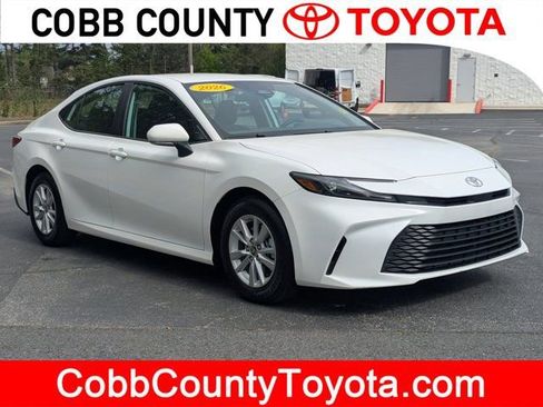 Used 2026 Toyota Camry LE image 1