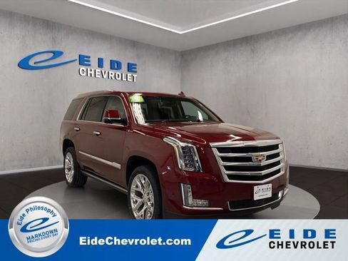 Used 2020 Cadillac Escalade Premium Luxury AWD/4WD image 1