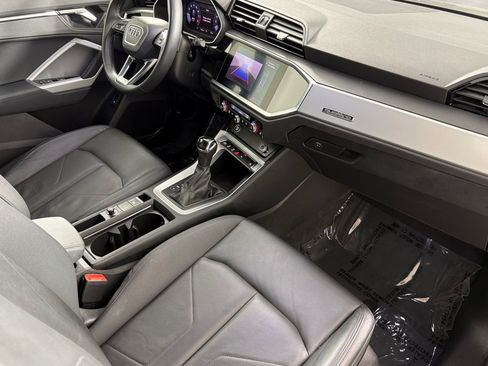 Used 2021 Audi Q3 2.0T Premium w/ Convenience Package AWD/4WD image 15