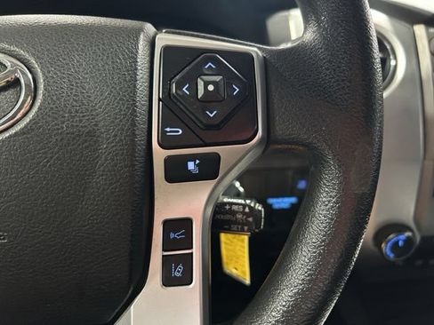 Used 2021 Toyota Tundra 4x4 CrewMax image 27