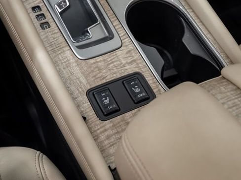 Used 2024 Nissan Murano SL AWD/4WD image 24