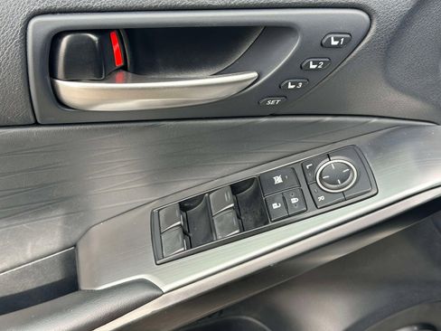 Used 2023 Lexus IS 500 image 22
