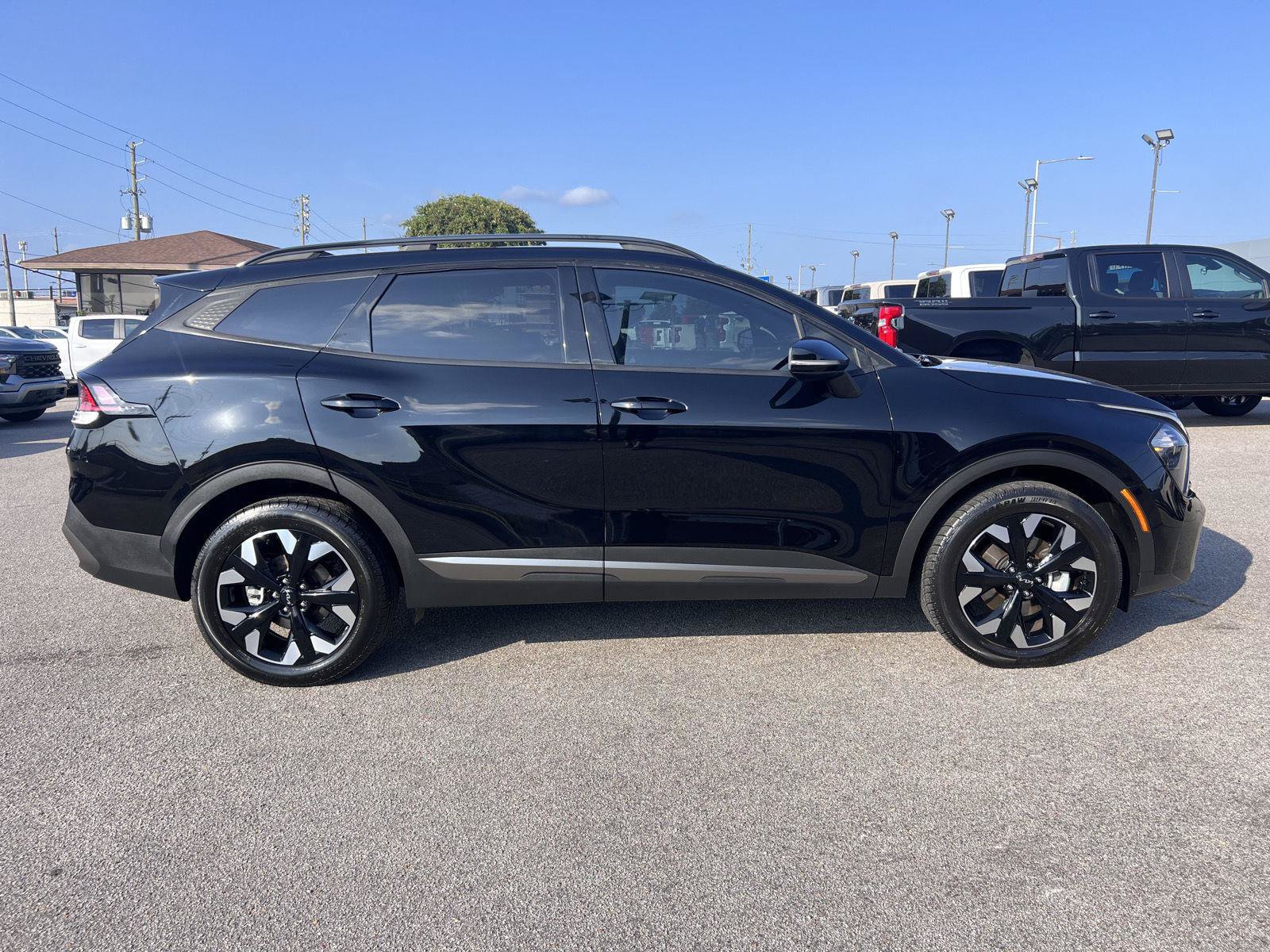 Used 2023 Kia Sportage X-Line w/ X-Line Premium Package AWD/4WD image 39