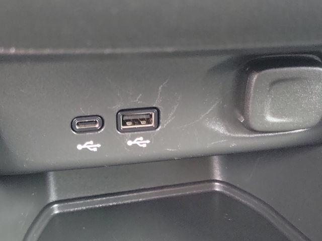 Used 2025 Buick Envista Sport Touring FWD image 15