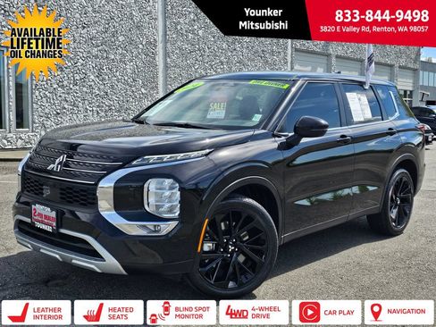 Used 2024 Mitsubishi Outlander SE AWD/4WD image 1