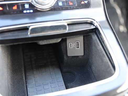 Used 2022 Lincoln Nautilus Reserve image 29