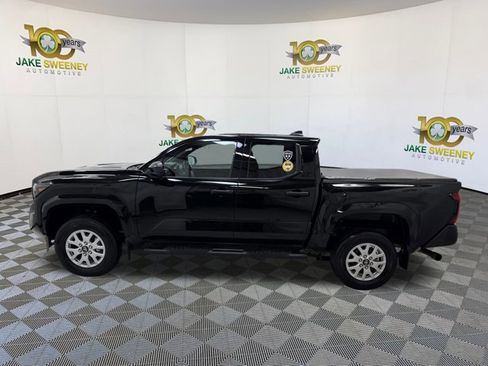 Used 2024 Toyota Tacoma SR image 6