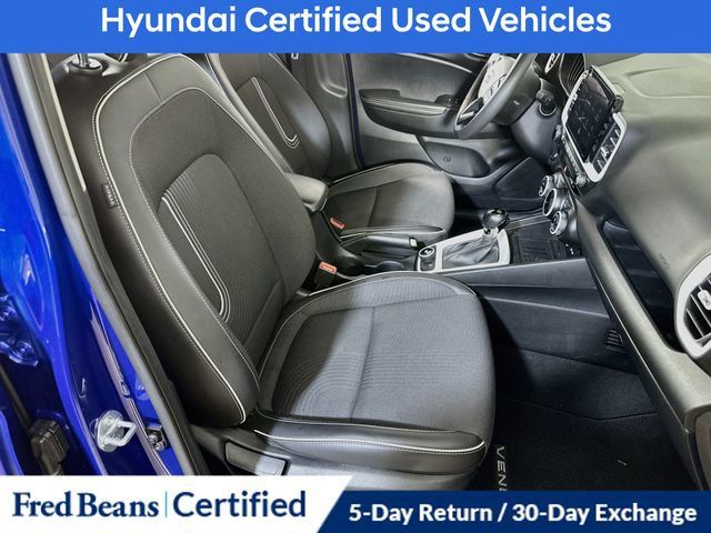 Certified 2023 Hyundai Venue Limited w/ Cargo Package FWD image 15