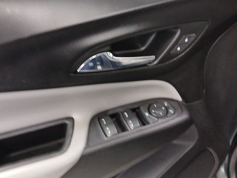 Used 2020 Chevrolet Equinox LT image 7