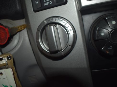 Used 2005 Toyota 4Runner Sport AWD/4WD image 45