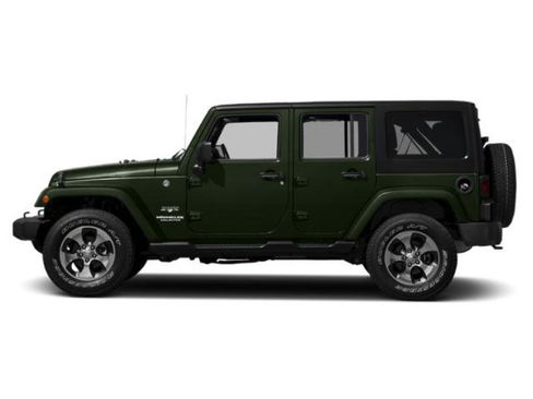 Used 2015 Jeep Wrangler Unlimited Sahara w/ Dual Top Group AWD/4WD image 3