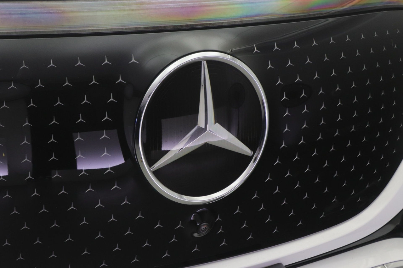 Certified 2023 Mercedes-Benz EQE 500 4MATIC SUV image 26