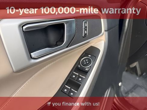 Used 2023 Ford Explorer XLT w/ Equipment Group 202A AWD/4WD image 10