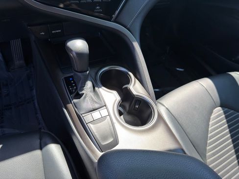 Used 2023 Toyota Camry SE w/ Convenience Package image 23