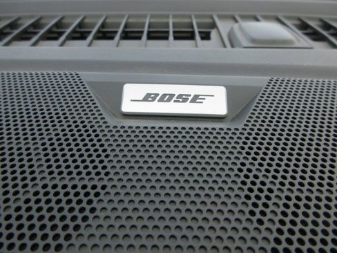 Used 2025 Chevrolet Colorado ZR2 w/ Technology Package image 36