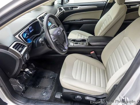 Used 2018 Ford Fusion S image 9