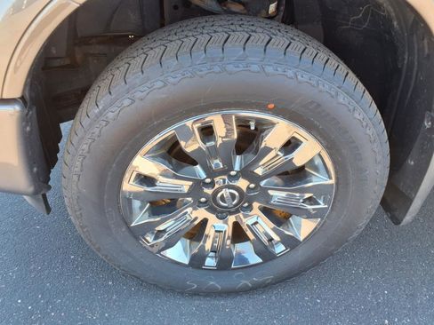 Used 2019 Nissan Titan Platinum Reserve w/ Platinum Utility Package image 10