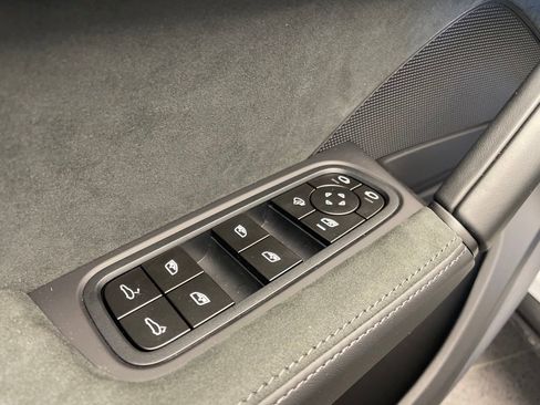 Used 2026 Porsche Cayenne GTS image 14