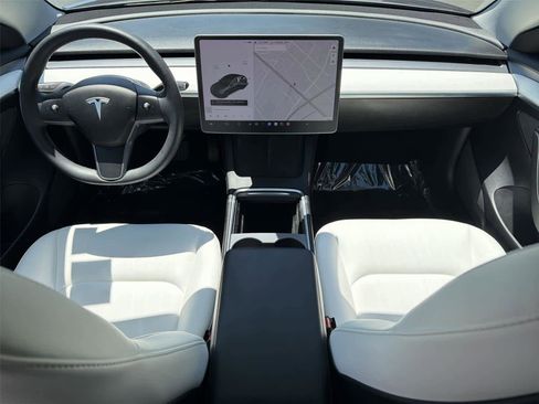 Used 2022 Tesla Model 3 RWD image 11