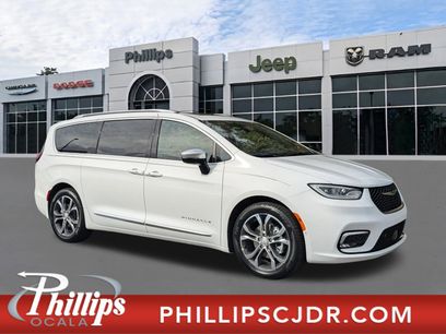 New 2026 Chrysler Pacifica Pinnacle w/ Trailer Tow Group