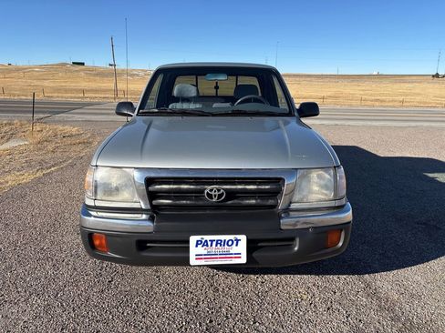 Used 2000 Toyota Tacoma 2WD Xtracab image 8