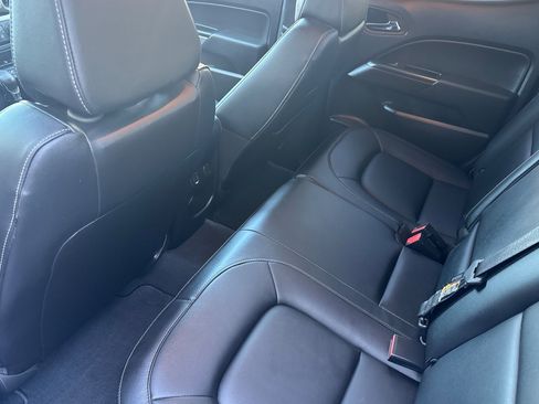 Used 2022 Chevrolet Colorado ZR2 image 14