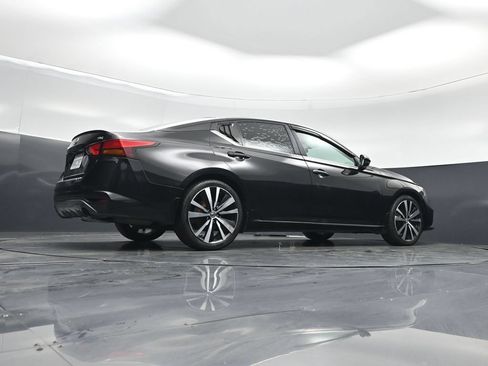 Used 2019 Nissan Altima 2.5 SR w/ SR Premium Package FWD image 47