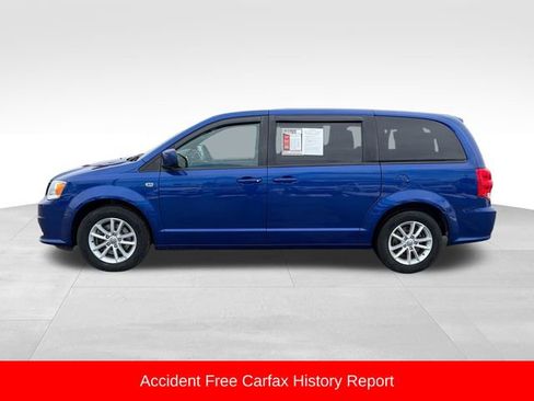 Used 2019 Dodge Grand Caravan SE image 4