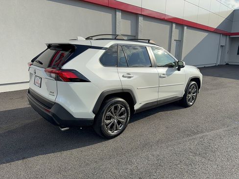 Certified 2022 Toyota RAV4 XLE Premium AWD/4WD image 4