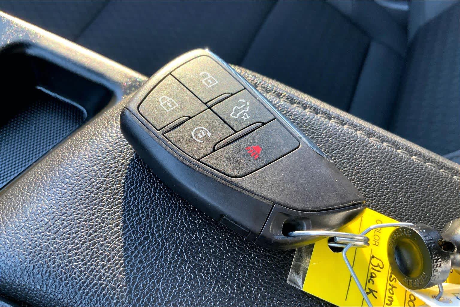 Used 2025 Chevrolet Silverado 1500 Custom RWD image 15