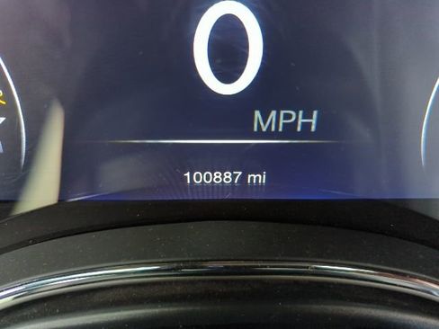 Used 2019 Jeep Grand Cherokee Limited image 13