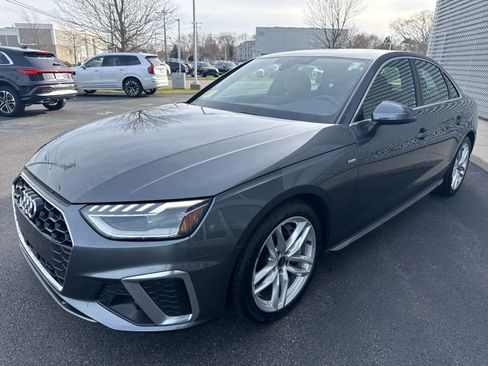 Used 2023 Audi A4 2.0T Premium w/ Convenience Package image 3