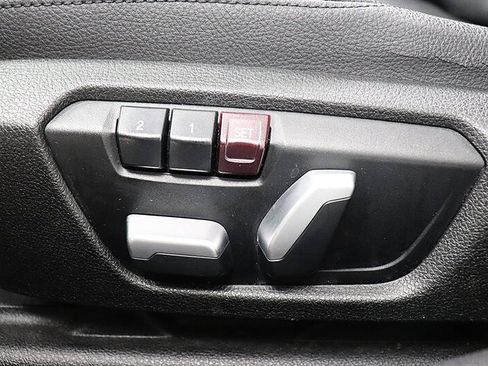 Used 2017 BMW 320i Sedan RWD image 26