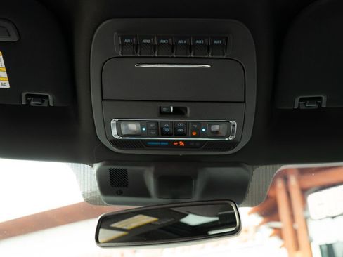 Used 2025 Ford F450 Platinum image 17