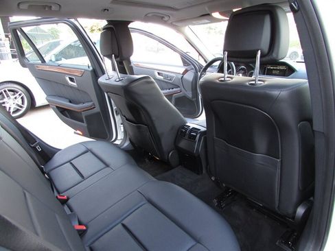 Used 2013 Mercedes-Benz E 350 4MATIC Wagon image 29