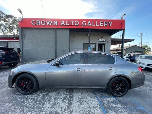 Used 2011 INFINITI G37 Journey image 6