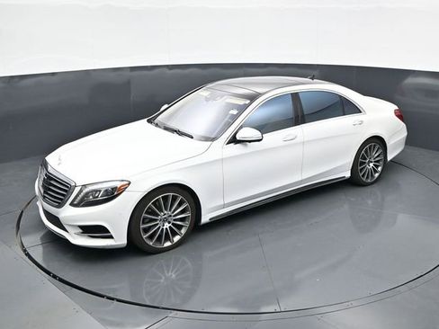 Used 2017 Mercedes-Benz S 550 Sedan image 33